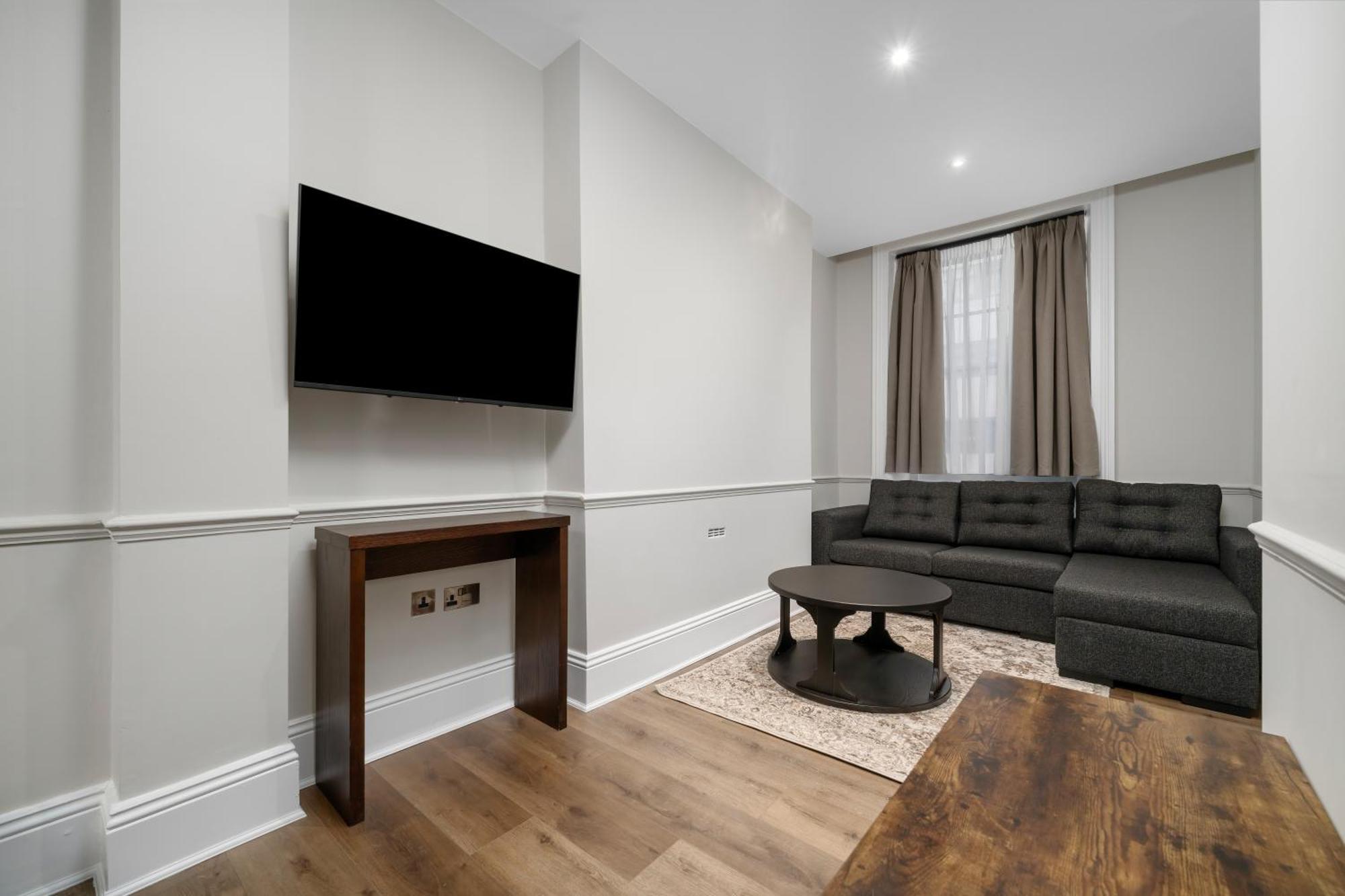 Xx - Fitzrovia Modern